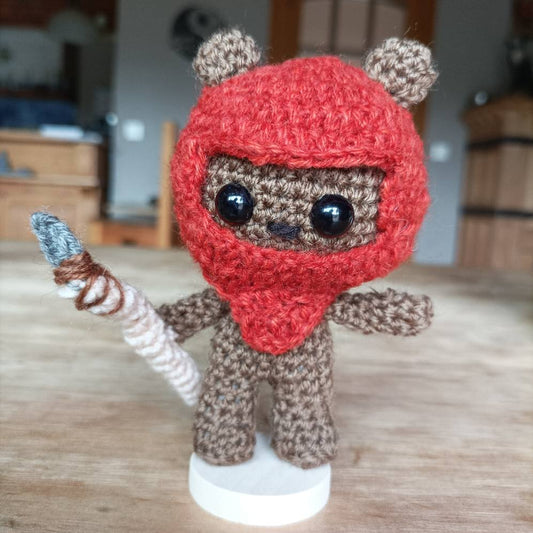 figurine ewok